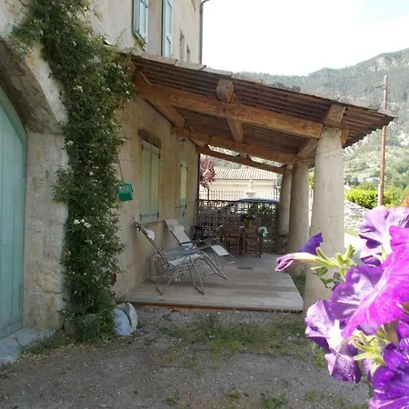 Massacan * Entrevaux