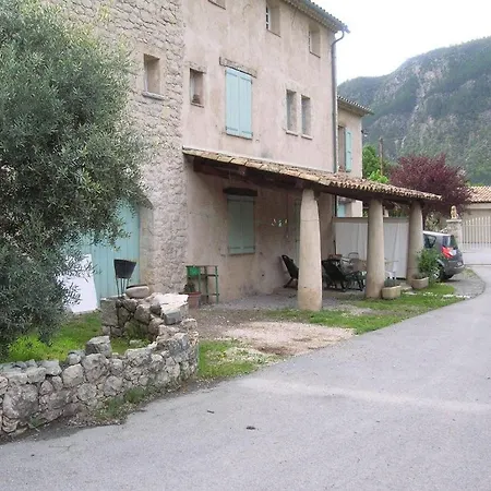 Massacan Apartment *