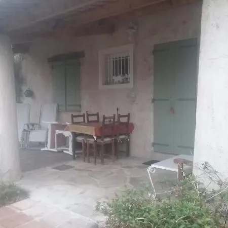 Massacan Apartment