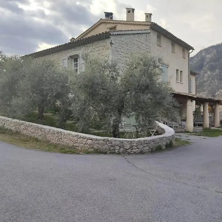 Massacan * Entrevaux